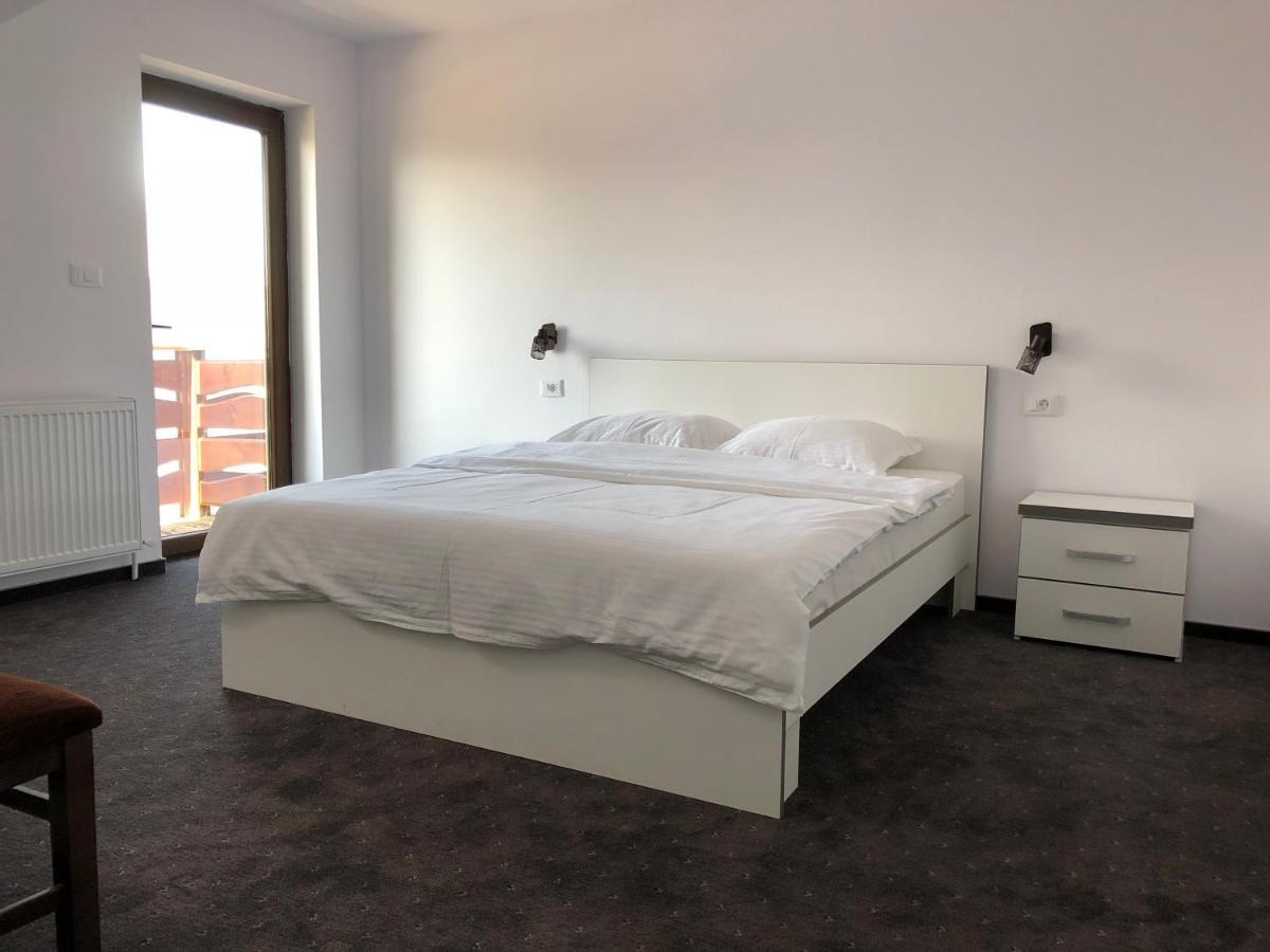 Arbore Casa Galbena Bed & Breakfast エクステリア 写真